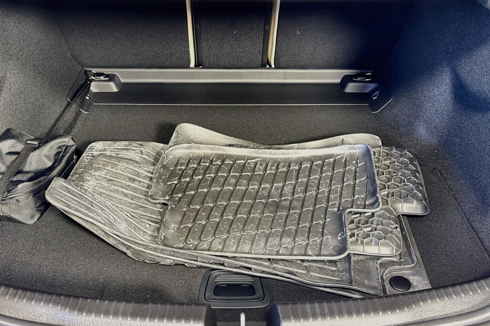 New 2026 Polar White Mercedes-Benz C 300 image 24