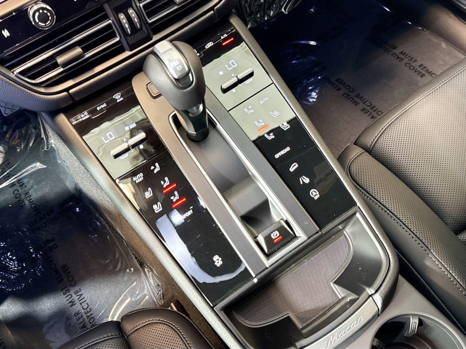 Used 2026 Volcano Grey Metallic Porsche  image 17