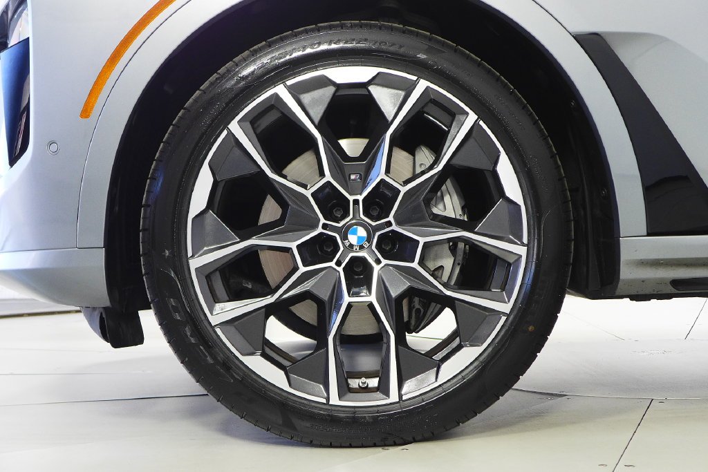 Used 2023 Skyscraper Gray Metallic BMW xDrive40i image 5