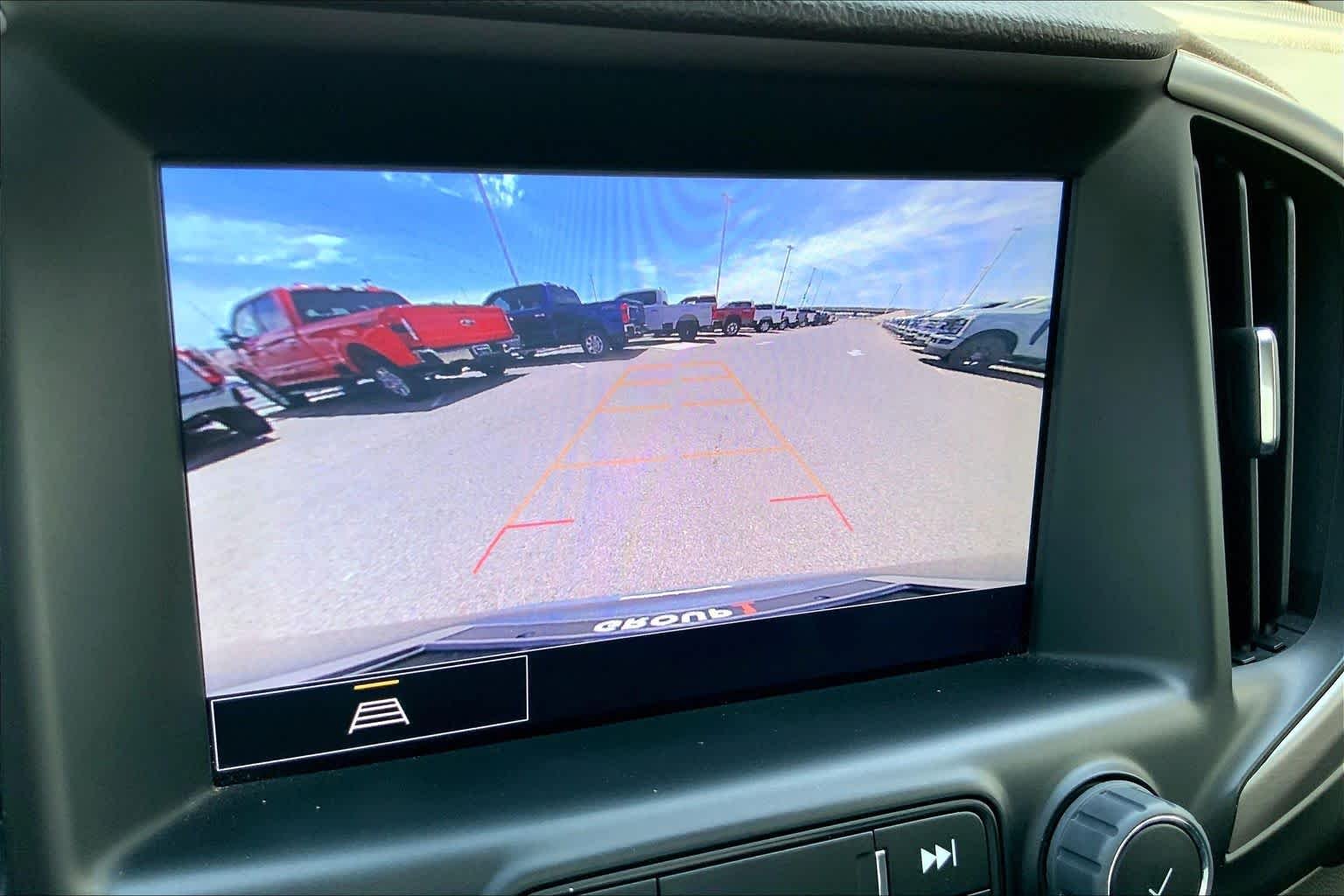 Used 2023 Sterling Metallic GMC AT4 image 27