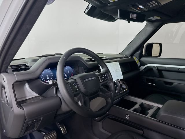 2026 Land Rover Defender V8 - Photo 9