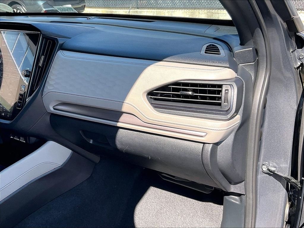 Used 2025 Gray Metallic Subaru Premium image 13