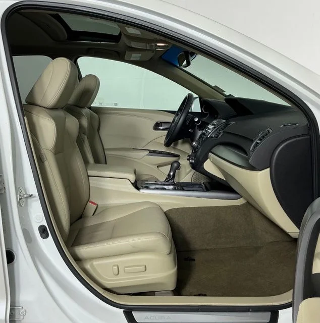 Used 2013 White Diamond Pearl Acura Technology Package image 29