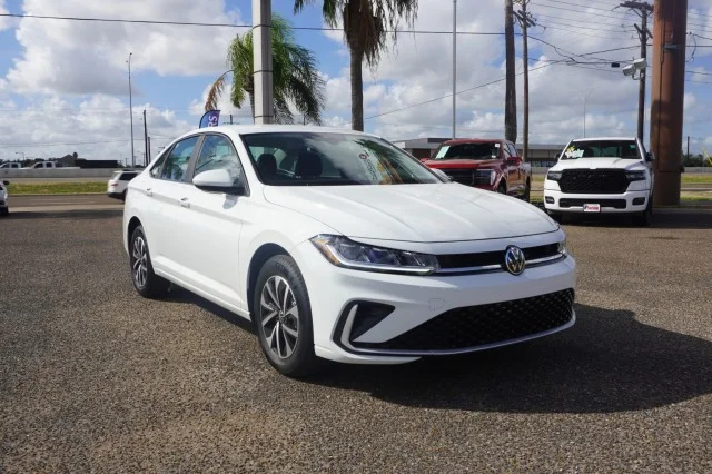 New 2027 WHITE Volkswagen S image 3