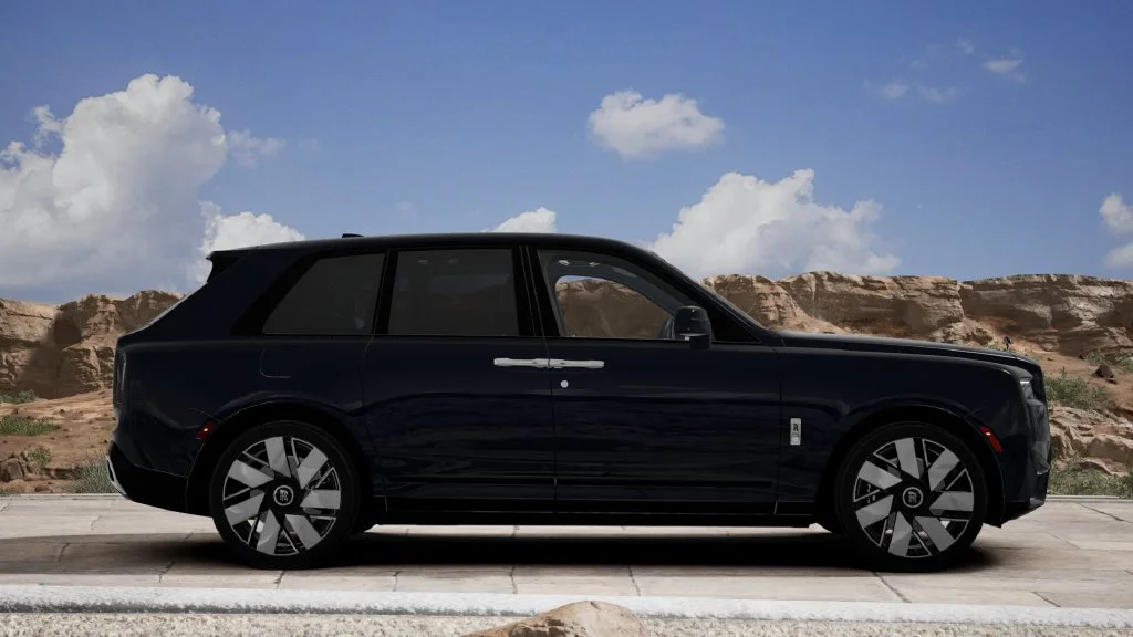 New 2027 Blue Rolls-Royce  image 2