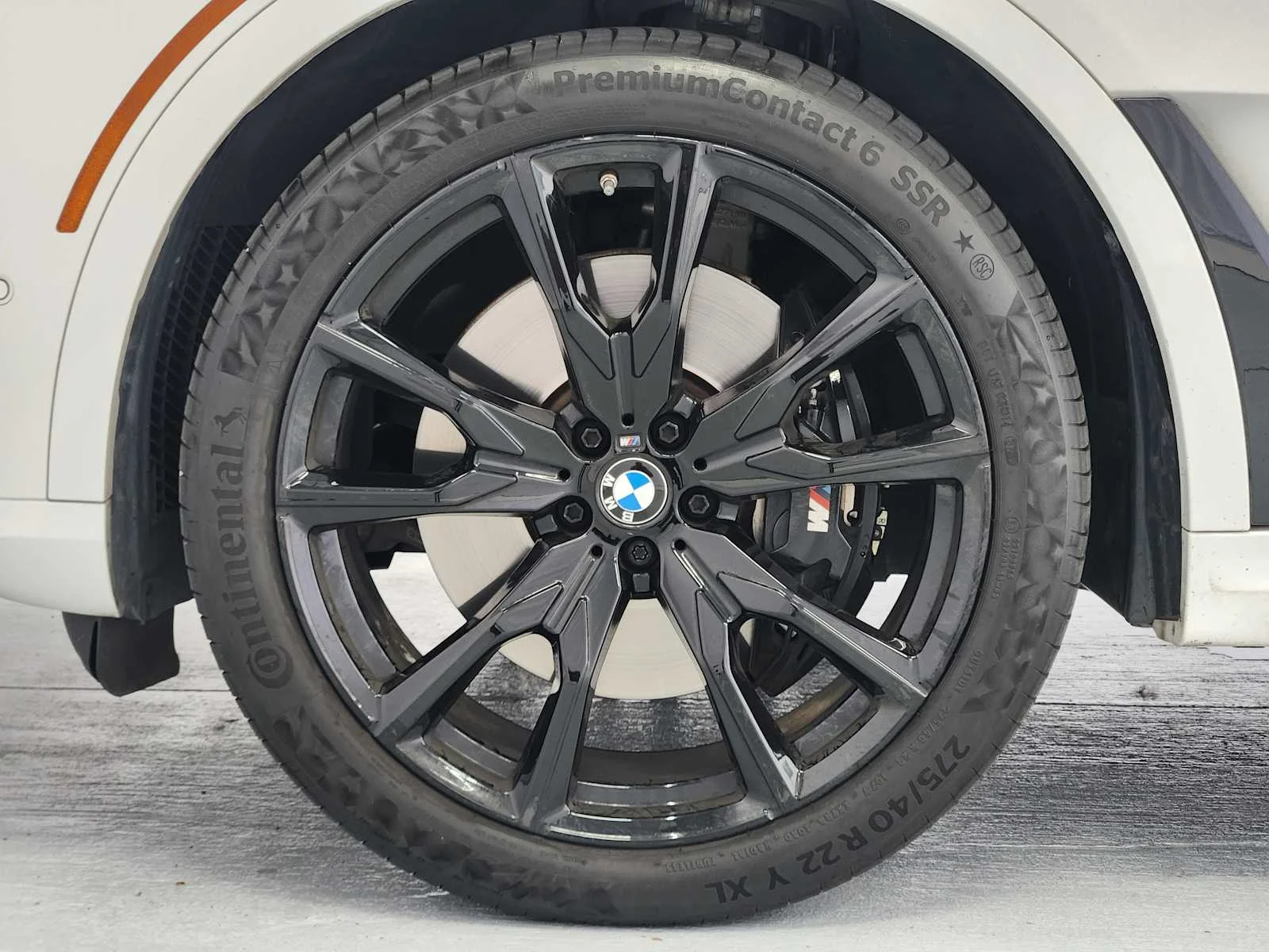 Certified Used 2024 Alpine White BMW xDrive40i image 7