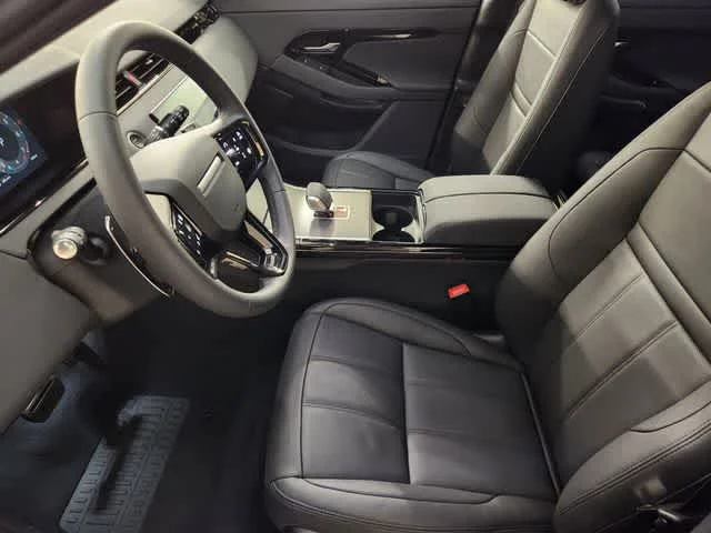 New 2026 Santorini Black Metallic Land Rover Core S image 14