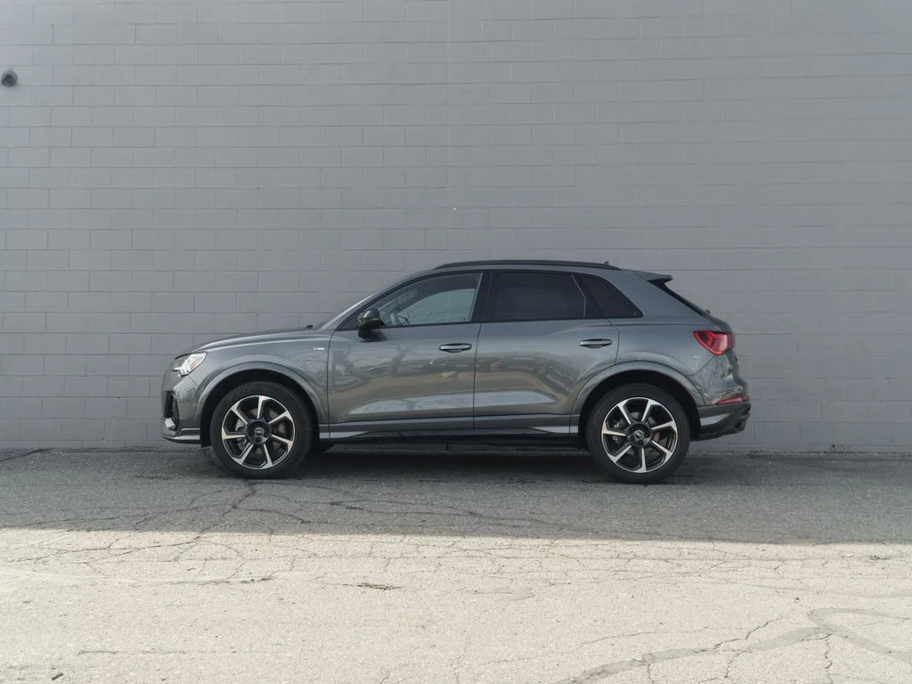 Used 2025 Gray Audi Premium Plus image 2