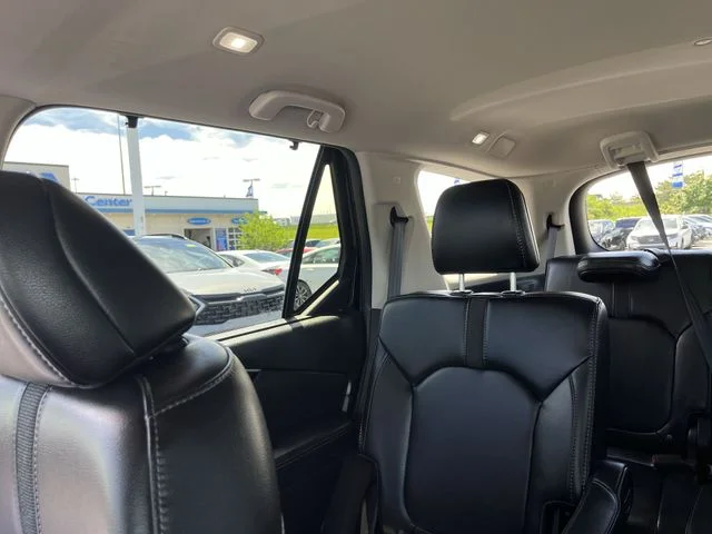 Used 2023 Black Honda EX-L image 15