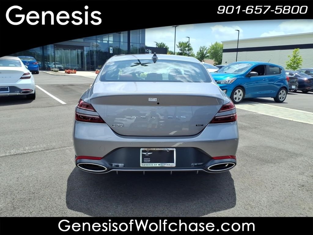 New 2026 Silver Genesis 3.3T Sport Prestige image 4