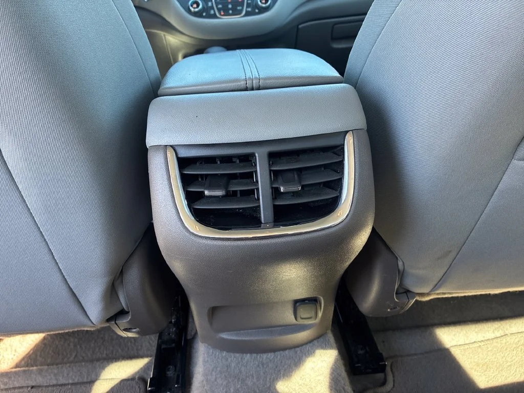 Used 2025 Mineral Gray Metallic Chevrolet 1LT image 31