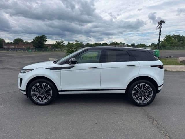 Used 2024 White Land Rover S image 2