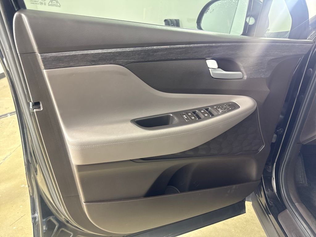 Used 2020 Black Hyundai SEL image 17