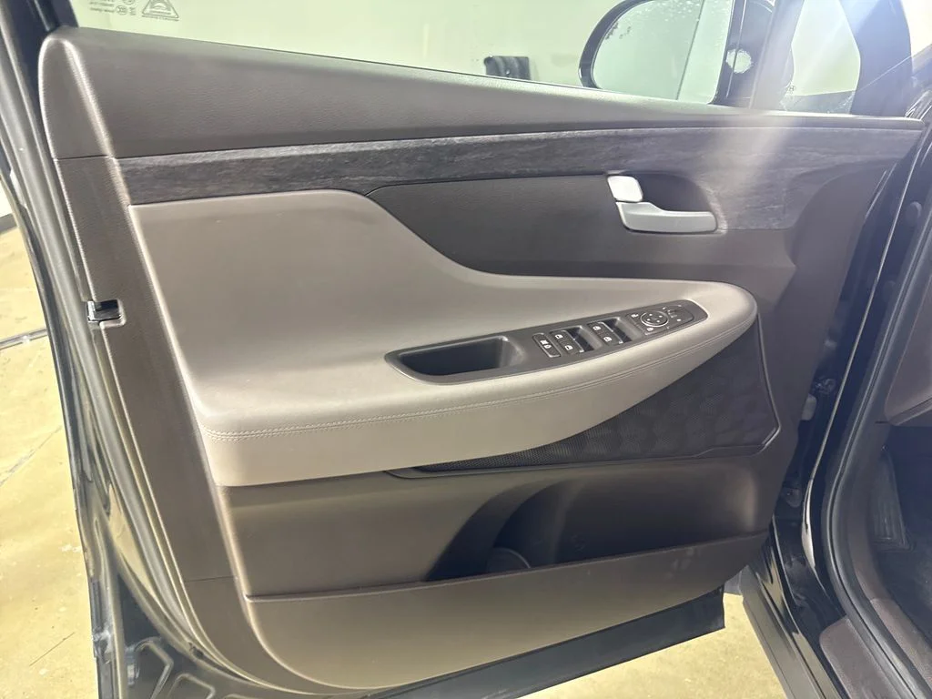 Used 2020 Black Hyundai SEL image 17