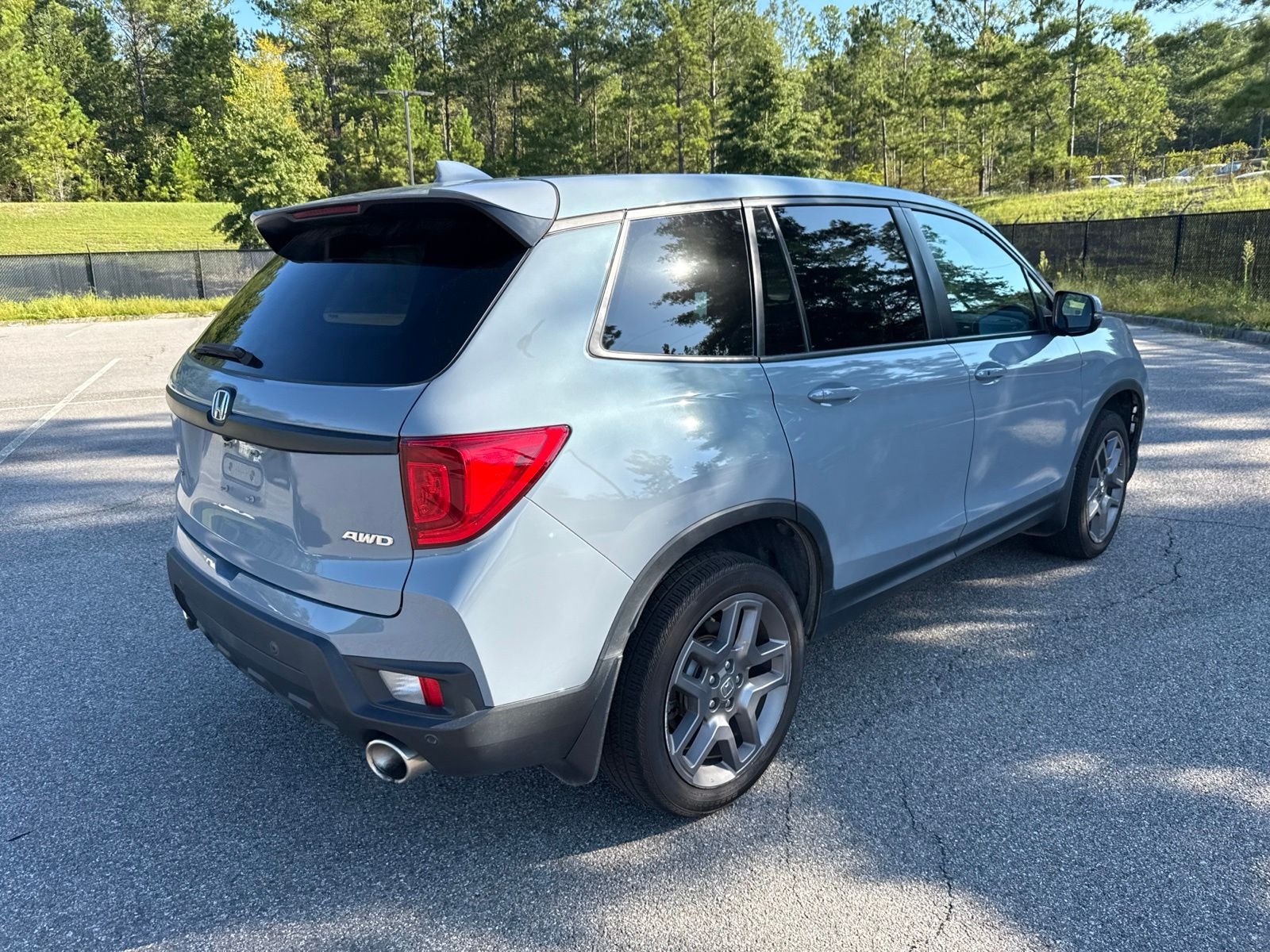 Used 2023 Gray Honda EX-L image 3