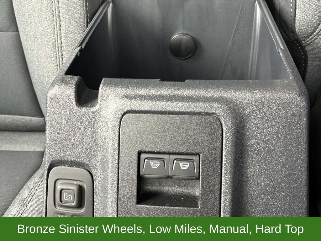 Used 2022 Green Ford  image 32