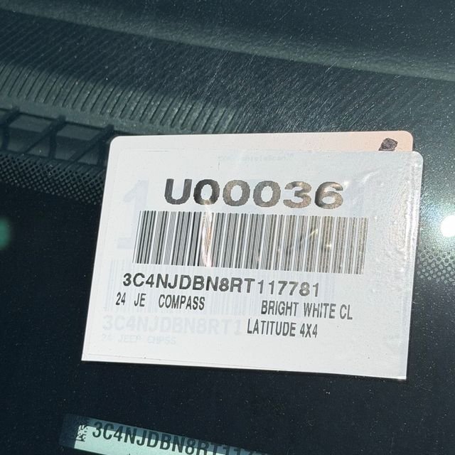 Used 2024 White Jeep Latitude image 13