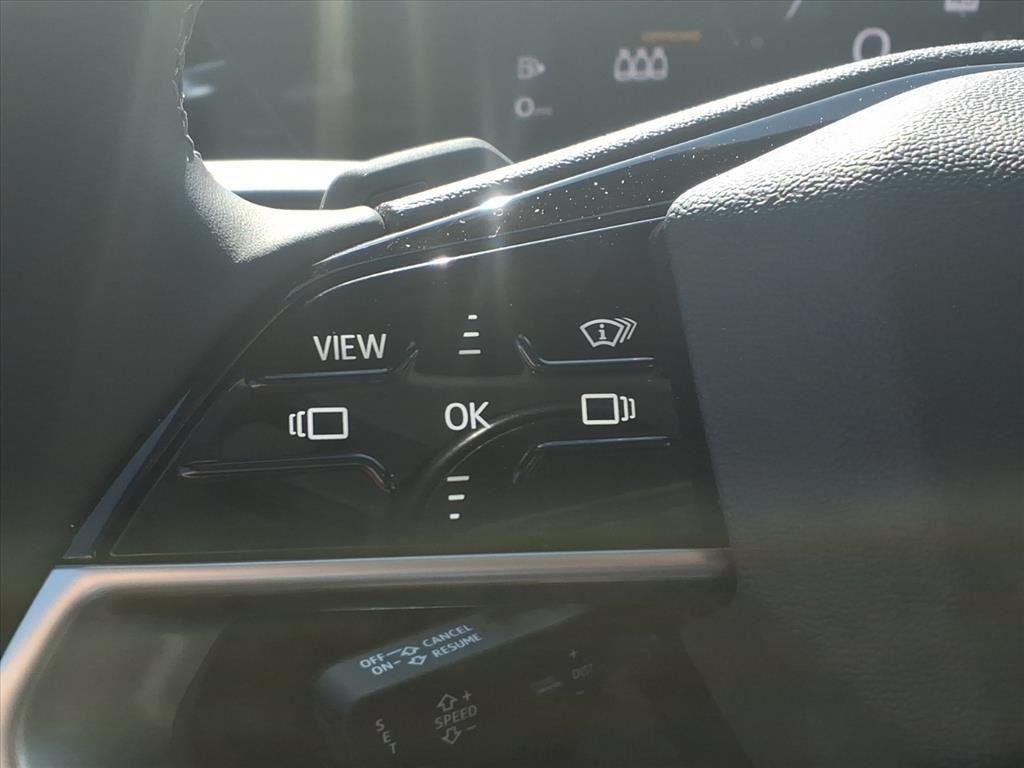 Used 2025 Navarra Blue Metallic Audi Prestige image 13