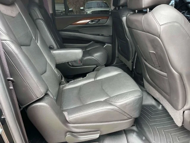 Used 2016 Black Cadillac Premium image 23
