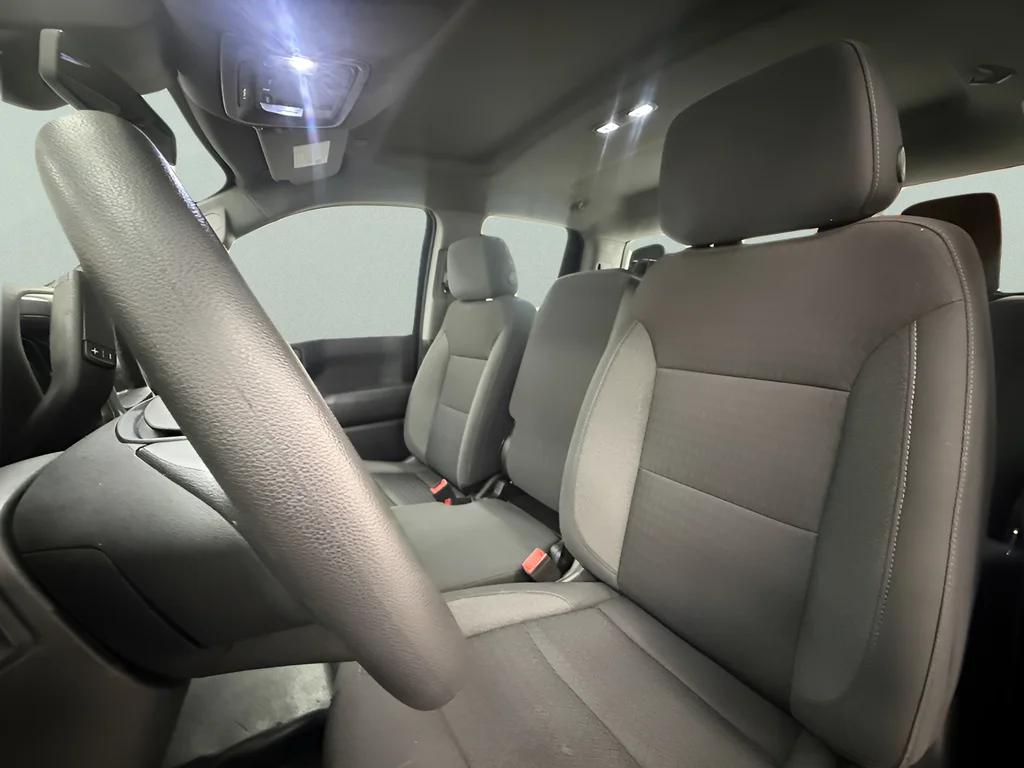 Used 2022 White GMC Pro image 21
