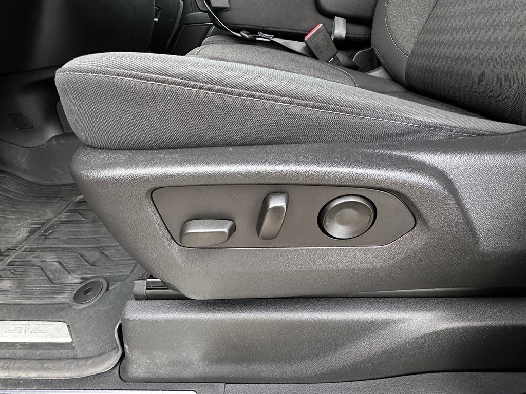 Used 2023 Sterling Metallic GMC Elevation image 20