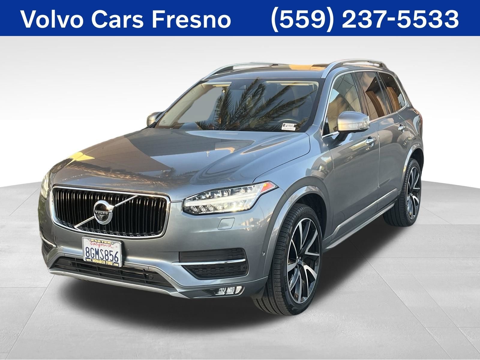 Used 2019 Gray Volvo T6 Momentum image 1