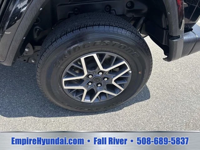 Used 2025 Black Jeep Sahara image 13