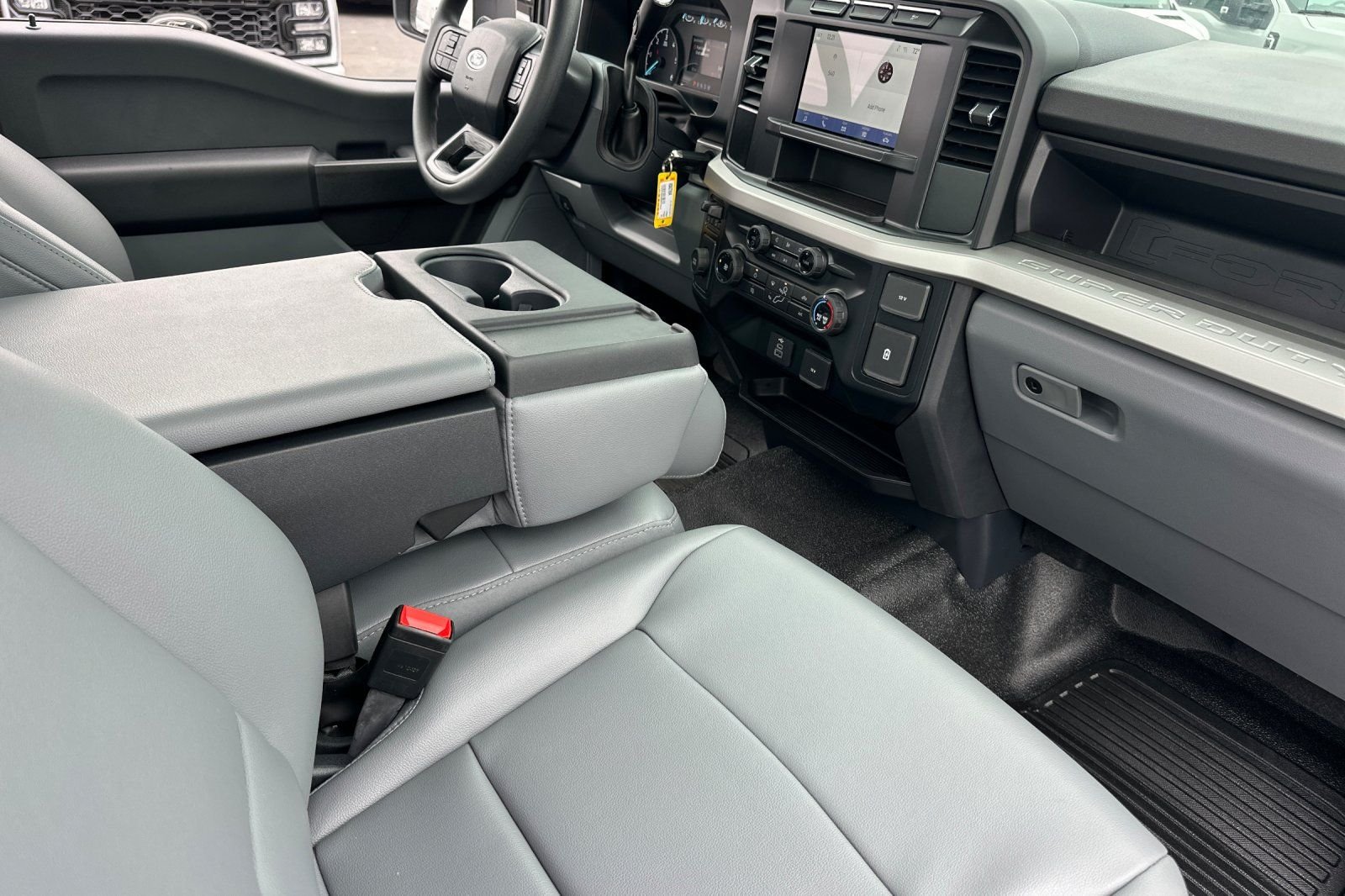 2024 Ford F-550 Super Duty Chassis Cab XL - Photo 10