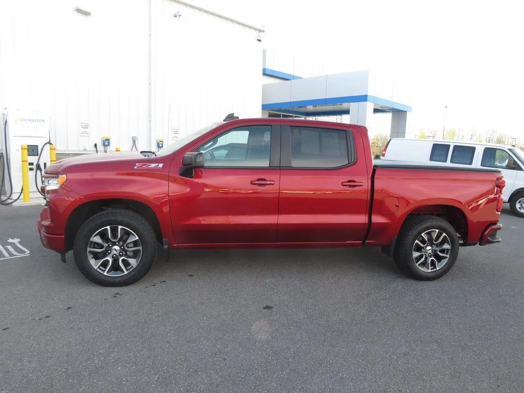Used 2023 Radiant Red Tintcoat Chevrolet RST image 13