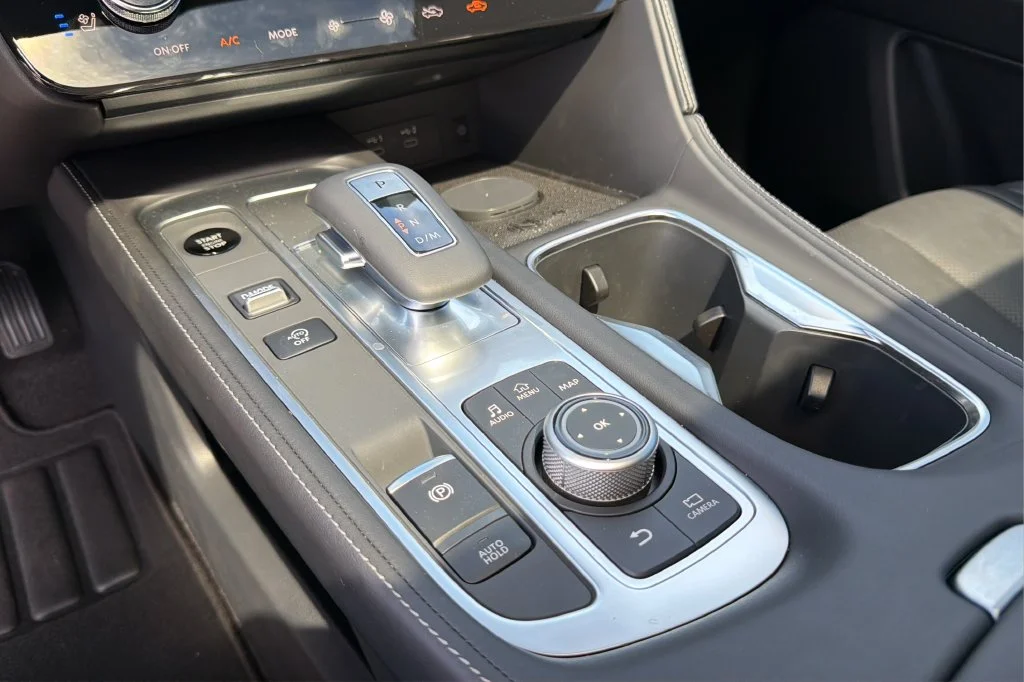 New 2027 HARBOR GRAY INFINITI Sport AWD image 30