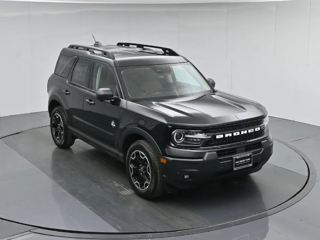 New 2026 Shadow Black Ford Outer Banks image 38