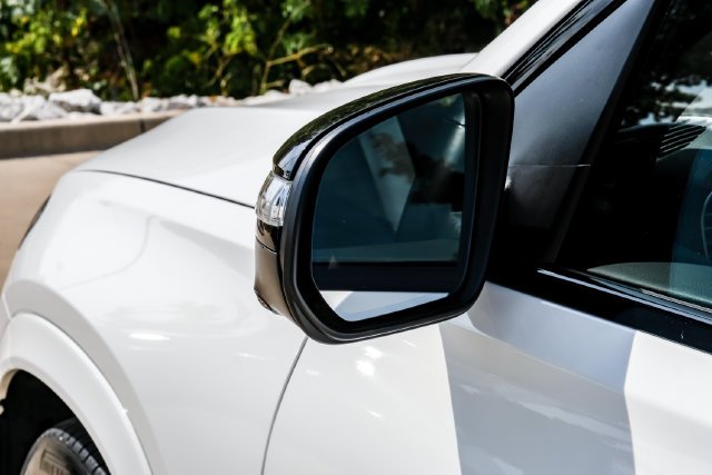 Used 2024 White Mercedes-Benz GLE 580 image 53