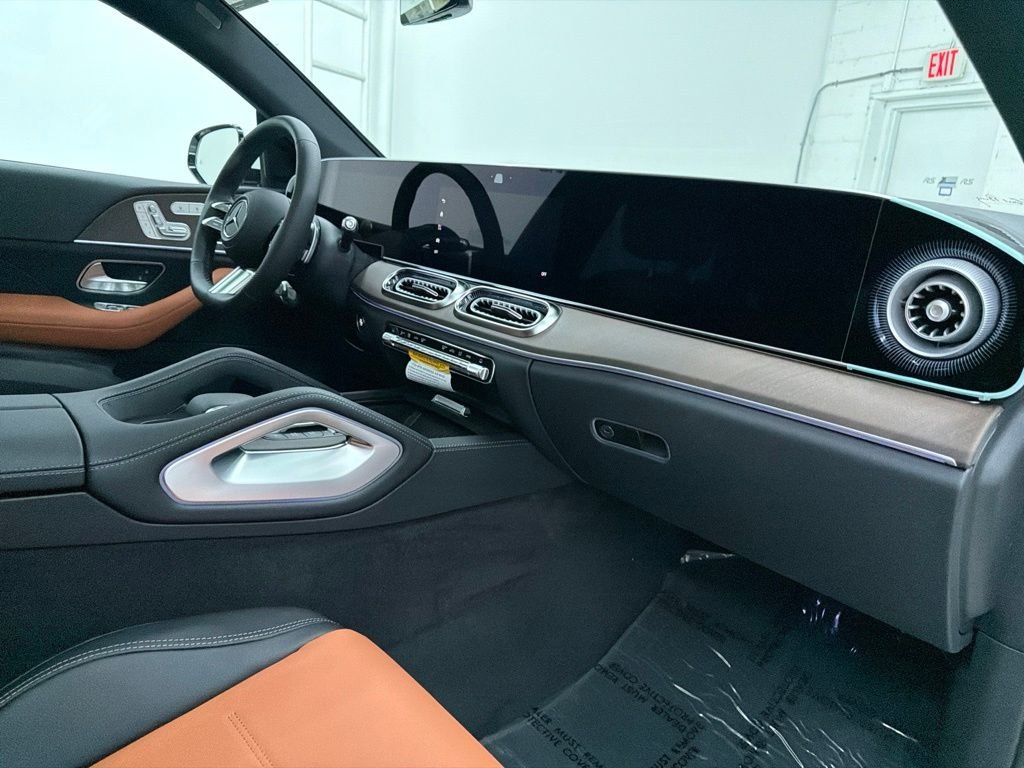 New 2027 MANUFAKTUR Moonlight White Metallic Mercedes-Benz GLE 450 Coupe image 29