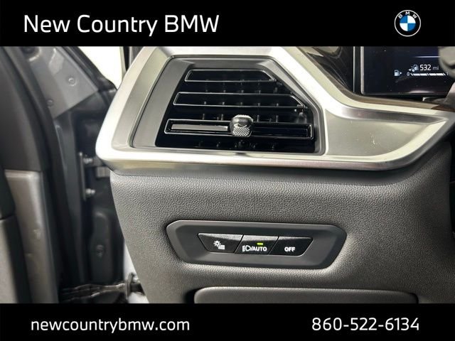 2026 BMW X5 50e - Photo 18