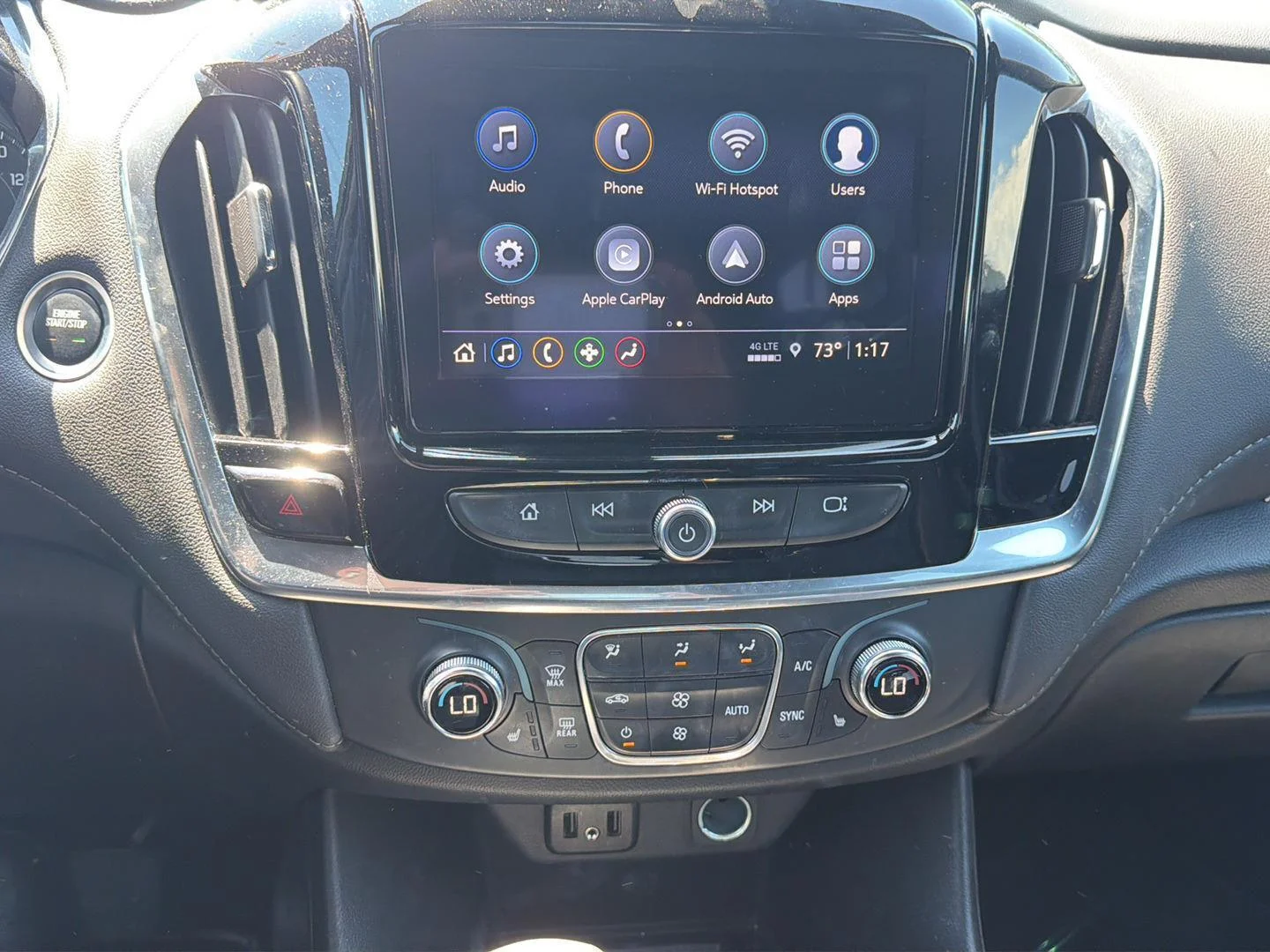 Used 2023 Iridescent Pearl Tricoat Chevrolet LT Cloth image 8