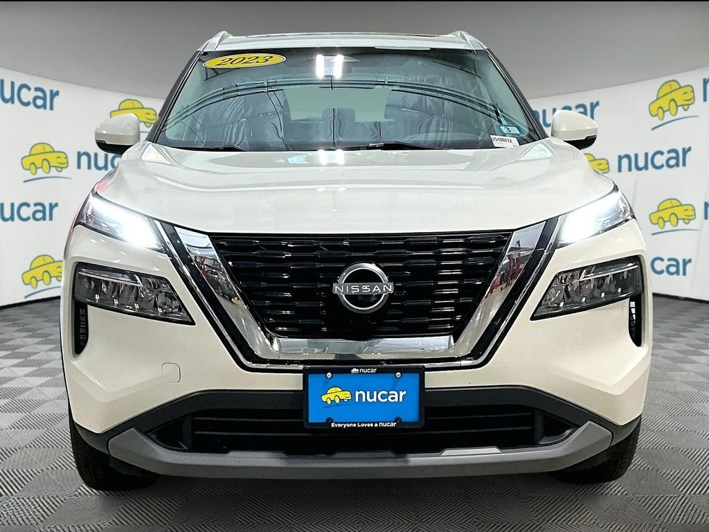 2023 Nissan Rogue SV photo 2