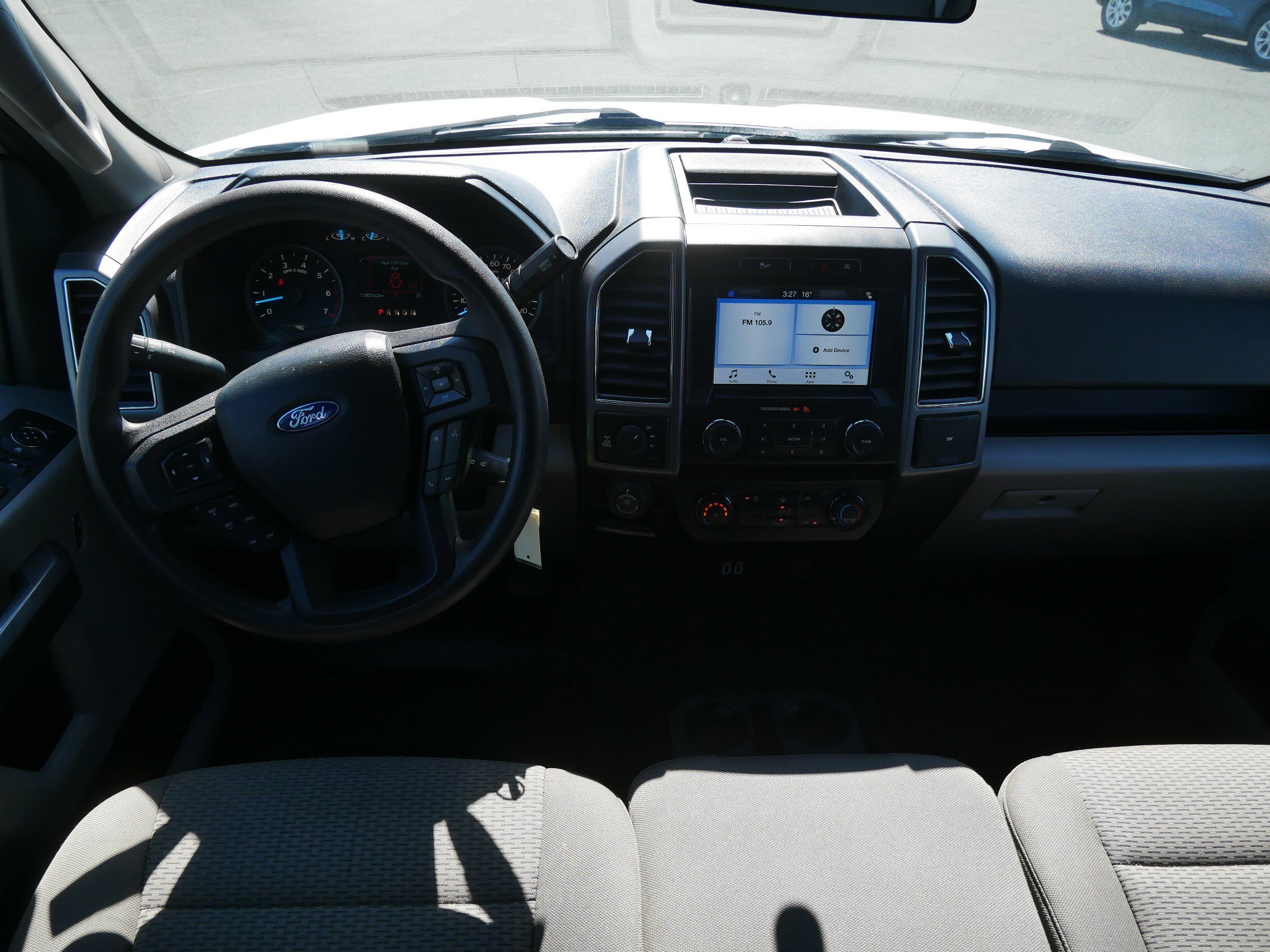 Used 2019 White Ford XLTV8 image 26