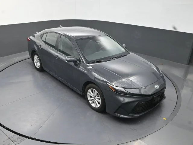 Used 2026  Toyota LE image 23
