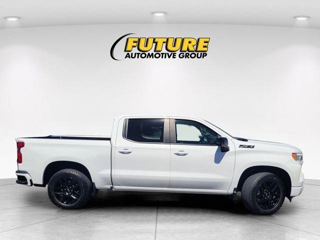 Used 2024 White Chevrolet RST image 3