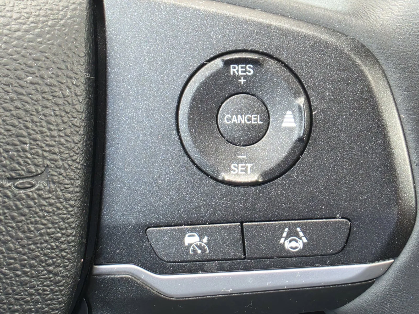 Certified Used 2024 Modern Steel Metallic Honda EX-L image 46