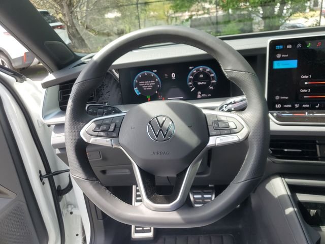 New 2026 White Volkswagen SE R-Line Black image 24