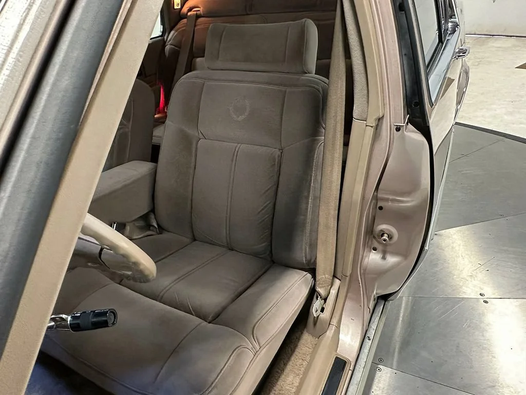 Used 1989  Cadillac NA image 49
