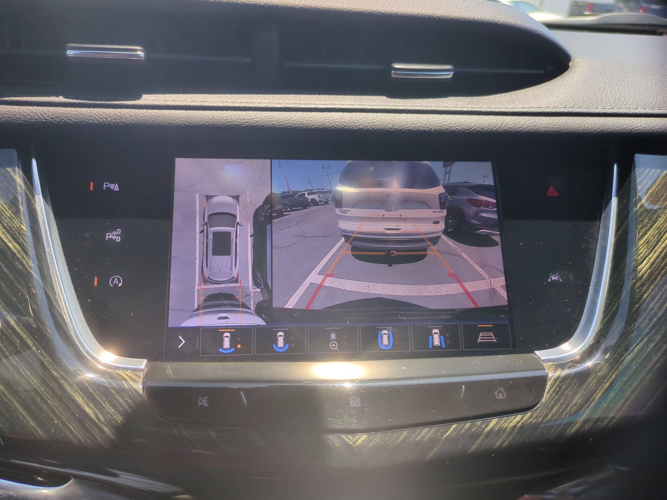 Used 2020 Stellar Black Metallic Cadillac AWD Premium Luxury image 23