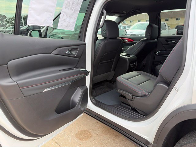 2025 Chevrolet Traverse Z71 - Photo 34