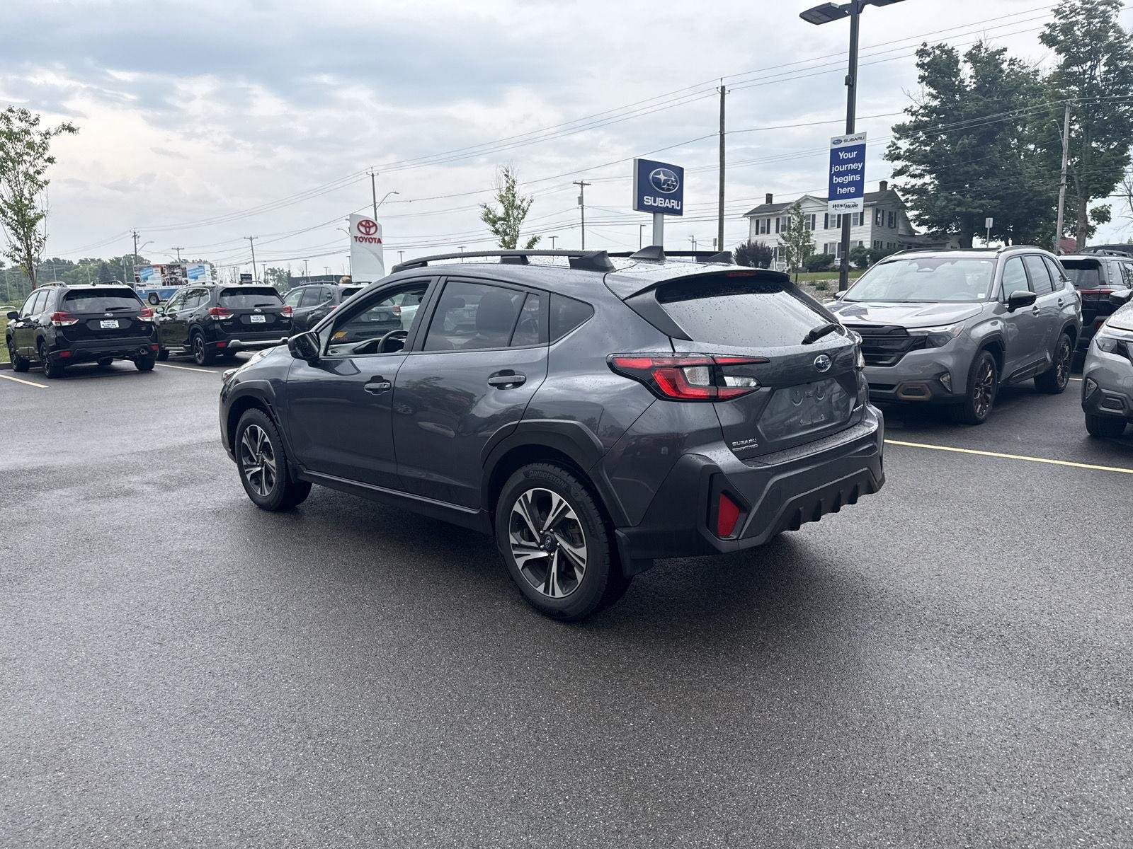 Used 2024 Magnetite Gray Metallic Subaru Premium image 5