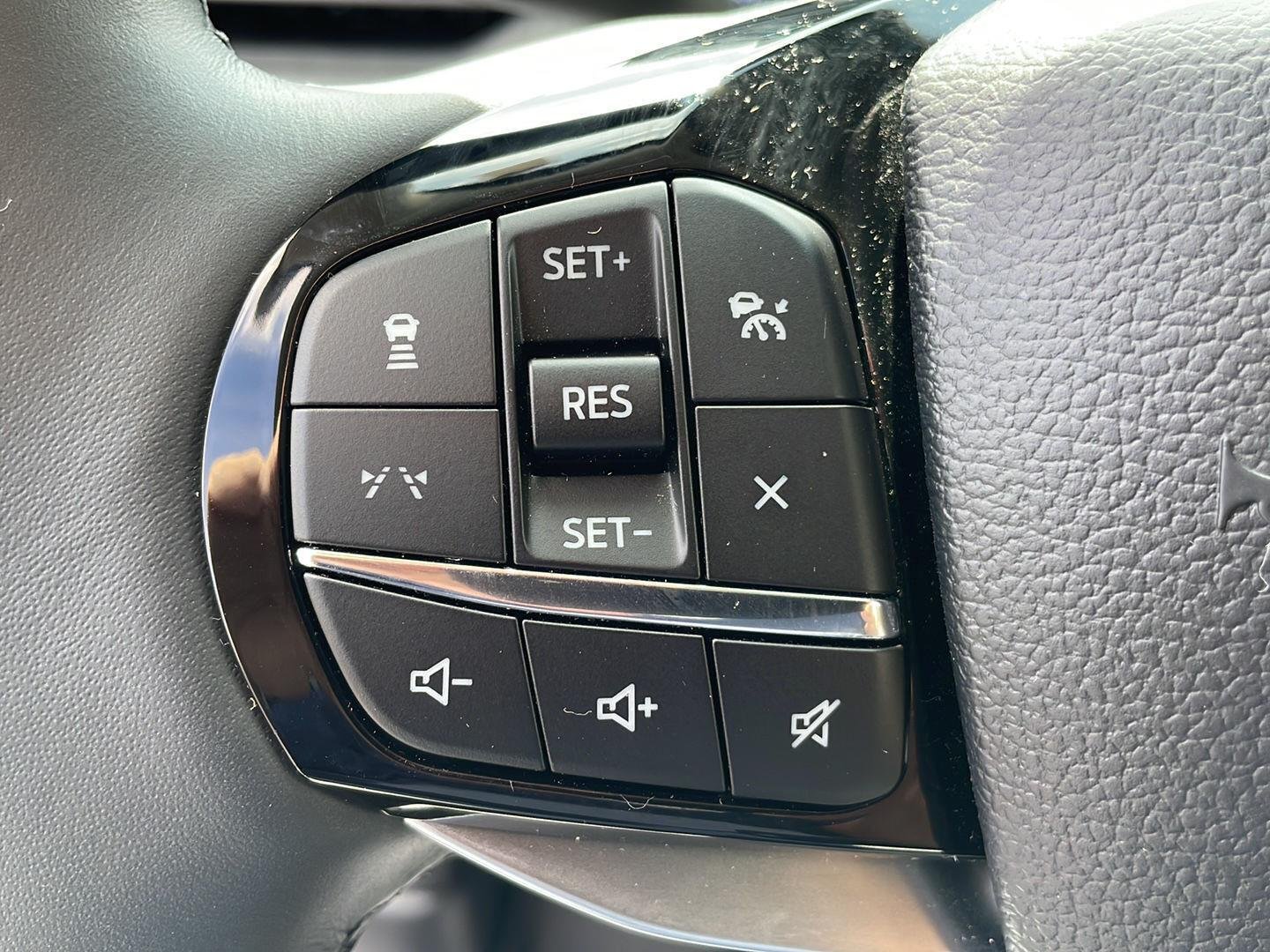 New 2026 Space White Metallic Ford Platinum™ image 13