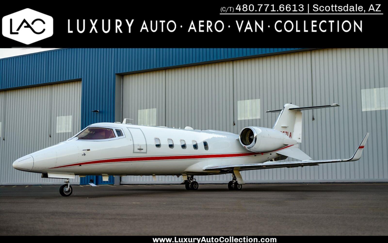Used 2011 White LEARJET XR image 1