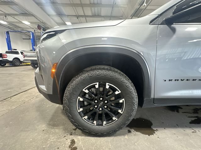 Certified Used 2025 Gray Chevrolet Z71 image 23