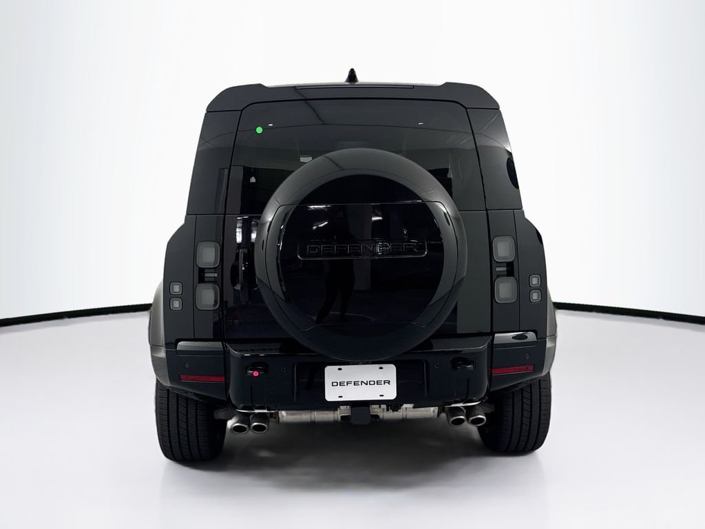 New 2026 Santorini Black Land Rover V8 image 6