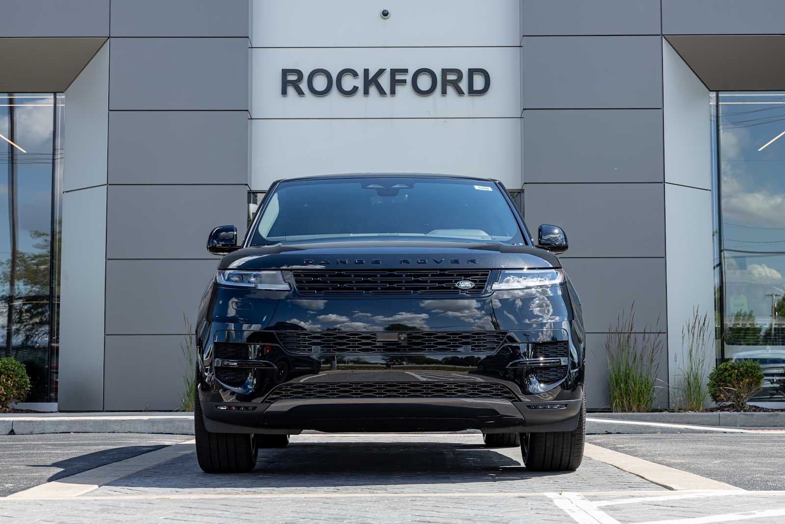 New 2026 BLACK Land Rover SE image 8